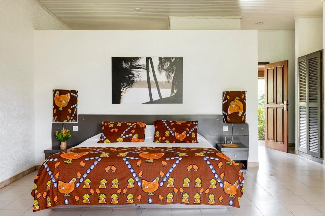 Hotel Coucoue Lodge Ассини-Мафия Экстерьер фото